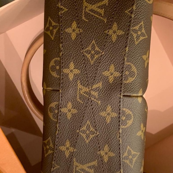 Women Luis Vuitton hand bag - Picture 5 of 7